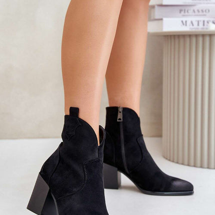 Heel boots model 202056 - Très Elite
