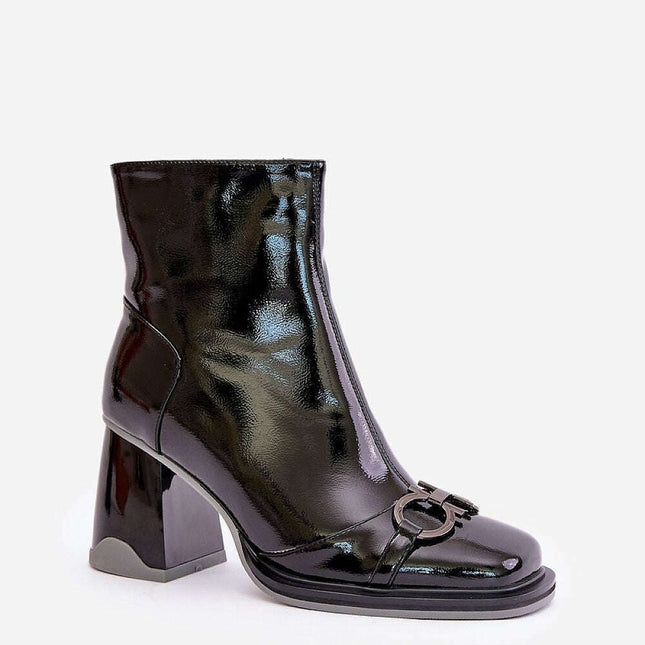 Heel boots model 202120