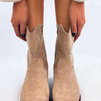 Heel boots model 202143 - Très Elite