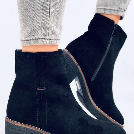 Heel boots model 202337 - Très Elite
