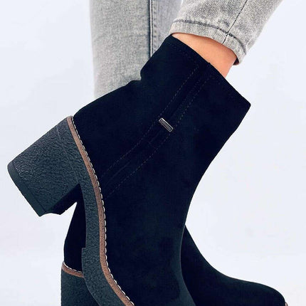 Heel boots model 202337 - Très Elite