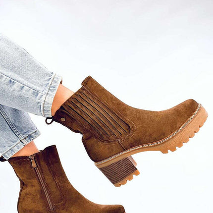 Heel boots model 202342 - Très Elite