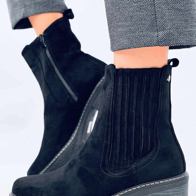 Heel boots model 202343