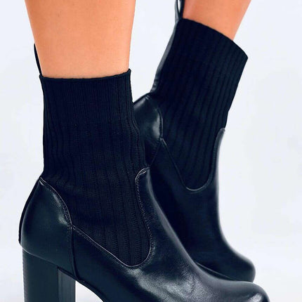 Heel boots model 202345 - Très Elite