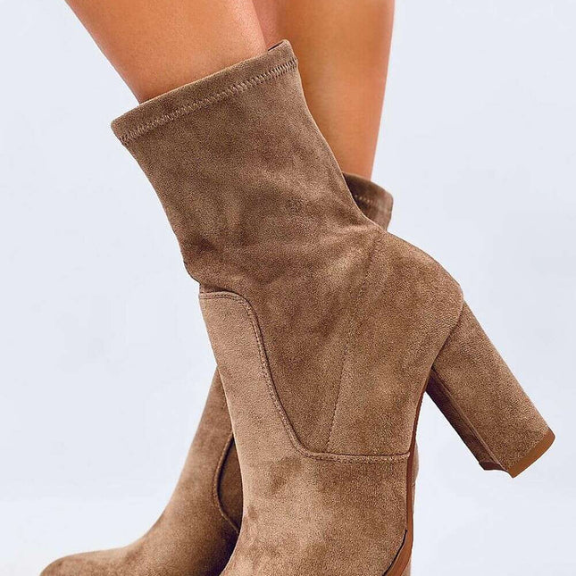 Heel boots model 202365
