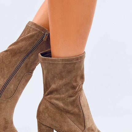 Heel boots model 202365 - Très Elite