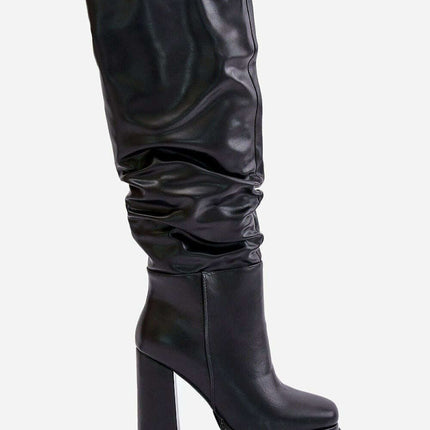 Heel boots model 202603 - Très Elite