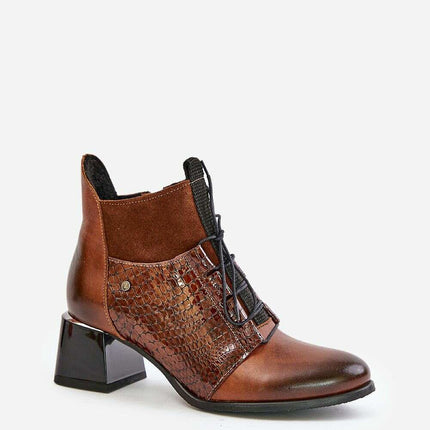 Heel boots model 202811 - Très Elite
