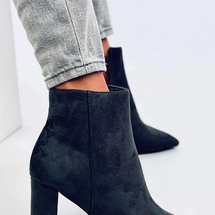 Heel boots model 203790 - Très Elite