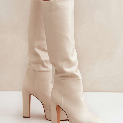 Heel boots model 204661 - Très Elite