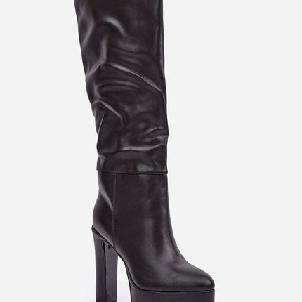 Heel boots model 204661 - Très Elite