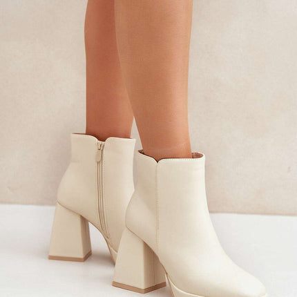 Heel boots model 204675 - Très Elite
