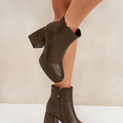 Heel boots model 204675 - Très Elite