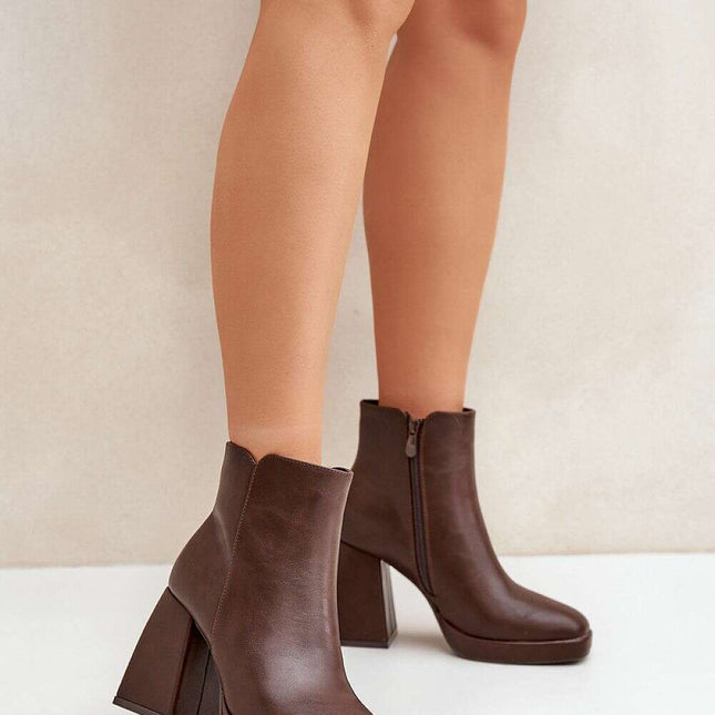 Heel boots model 204675