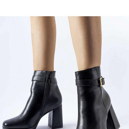 Heel boots model 204724 - Très Elite