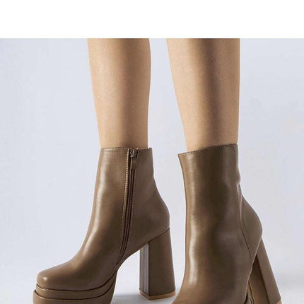 Heel boots model 204728 - Très Elite