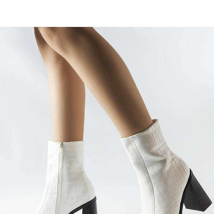 Heel boots model 204772 - Très Elite