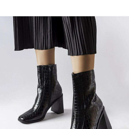 Heel boots model 204772 - Très Elite