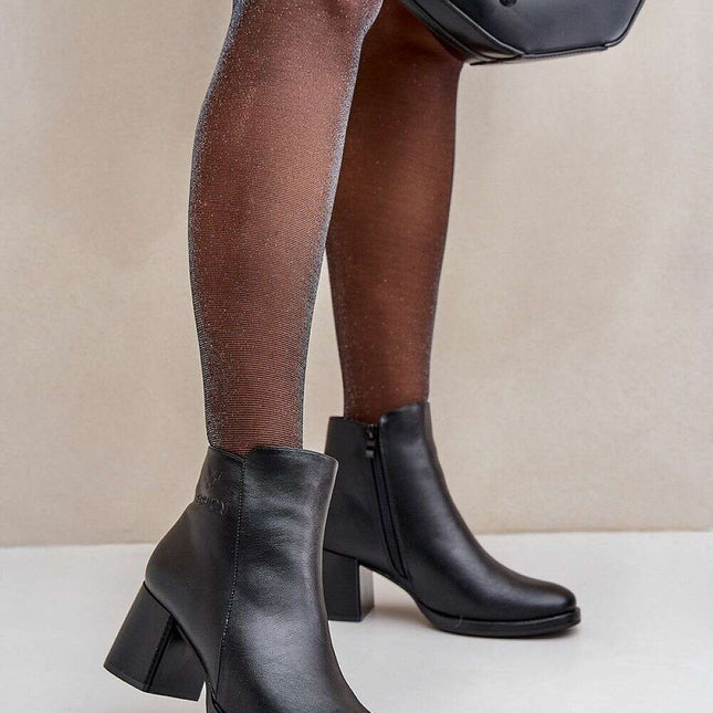 Heel boots model 204786