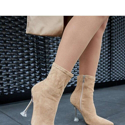 Heel boots model 204822 - Très Elite
