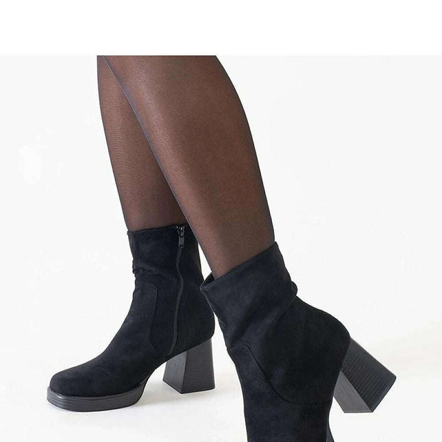 Heel boots model 205035