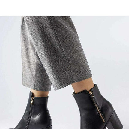 Heel boots model 205097 - Très Elite