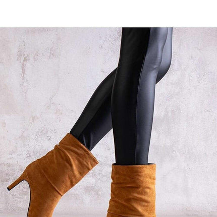 Heel boots model 205808 - Très Elite