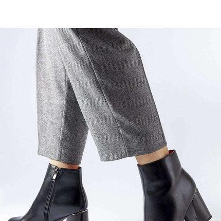 Heel boots model 205849 - Très Elite