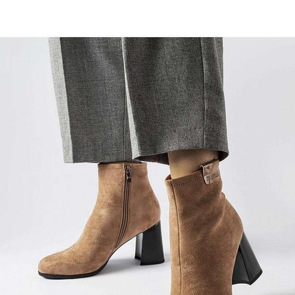 Heel boots model 205851 - Très Elite