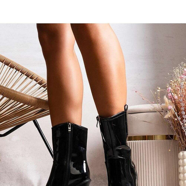 Heel boots model 205891