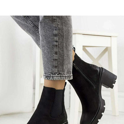 Heel boots model 207093 - Très Elite