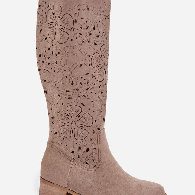 Heel boots model 216786