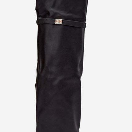 Heel boots model 217223 - Très Elite