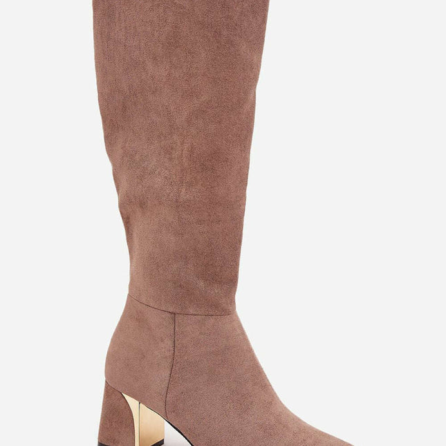 Heel boots model 217828