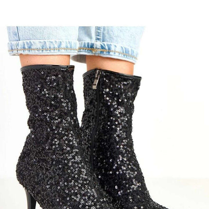 Heel boots model 217901 - Très Elite