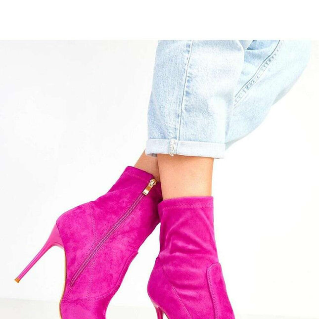 Heel boots model 217904