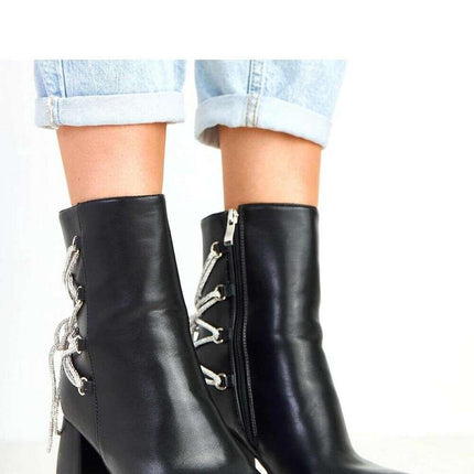 Heel boots model 217912 - Très Elite