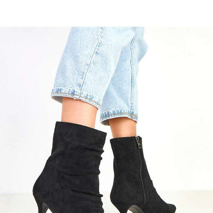 Heel boots model 217914 - Très Elite