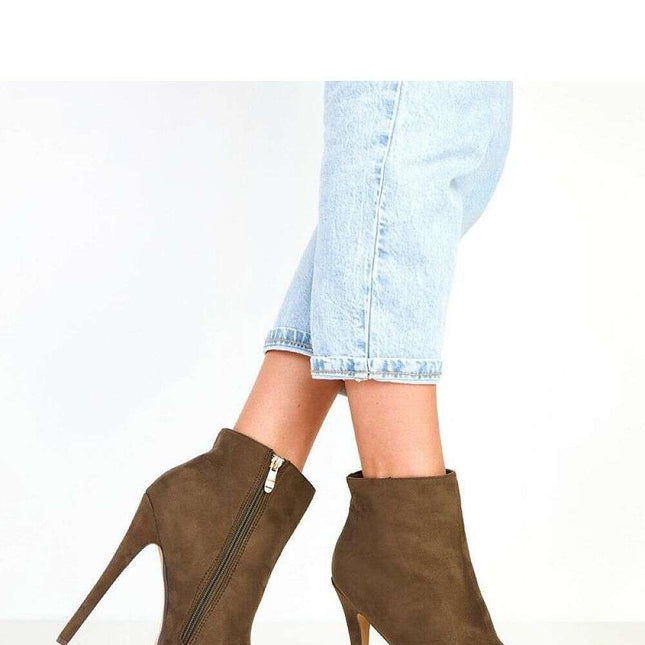 Heel boots model 217915