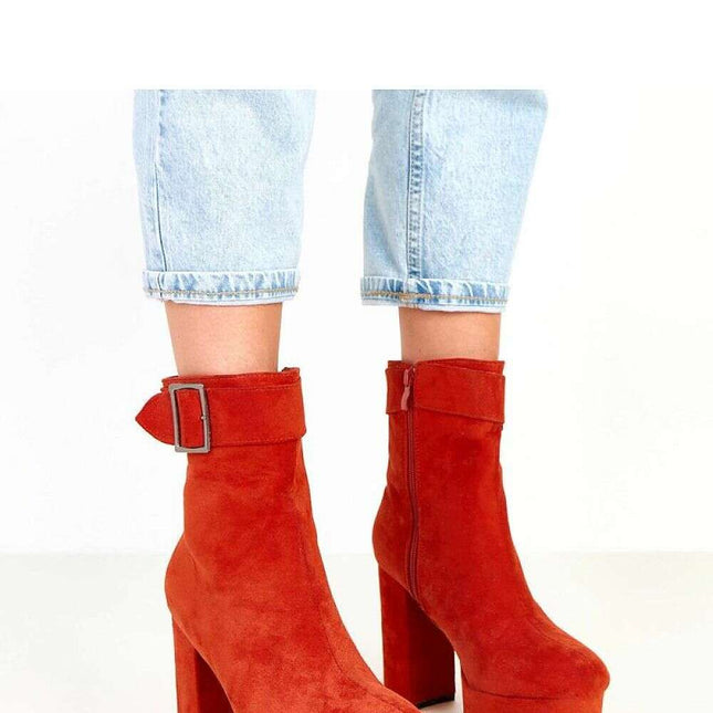 Heel boots model 217921