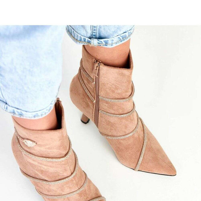 Heel boots model 217923