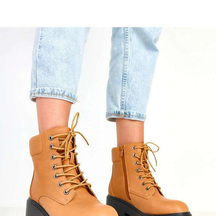 Heel boots model 217926 - Très Elite