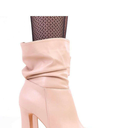 Heel boots model 218536 - Très Elite
