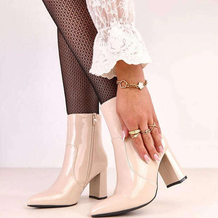 Heel boots model 220250 - Très Elite