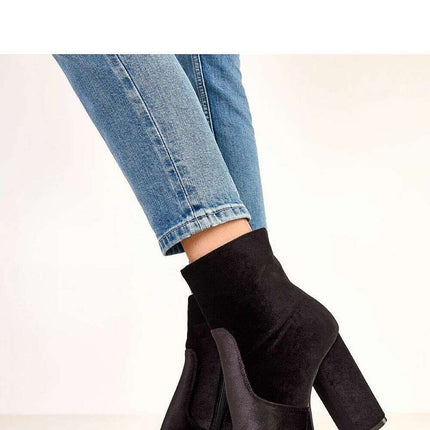 Heel boots model 220580 - Très Elite