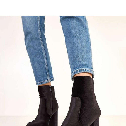 Heel boots model 220580 - Très Elite
