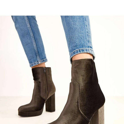 Heel boots model 220580 - Très Elite