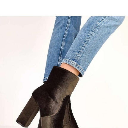 Heel boots model 220580 - Très Elite