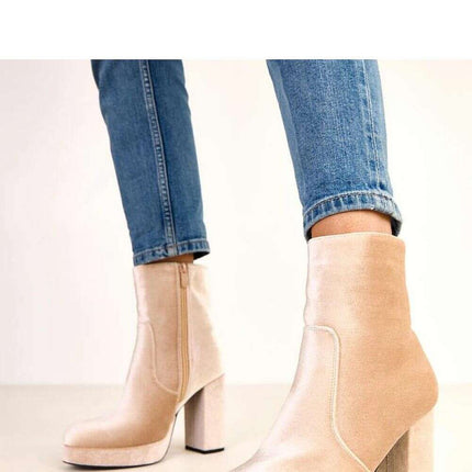 Heel boots model 220580 - Très Elite