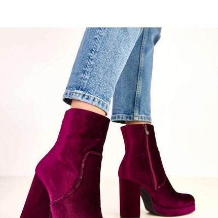 Heel boots model 220580 - Très Elite
